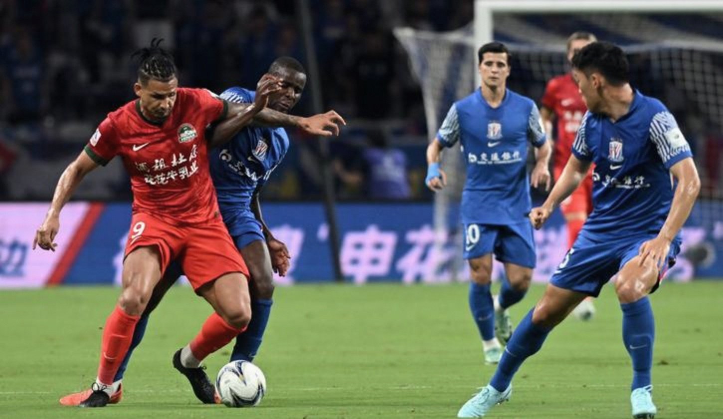 开云体育入口-欧冠加时末段再迎强敌，上海申花回应争议，主帅态度——态度坚定，资深球员宣示担当的简单介绍