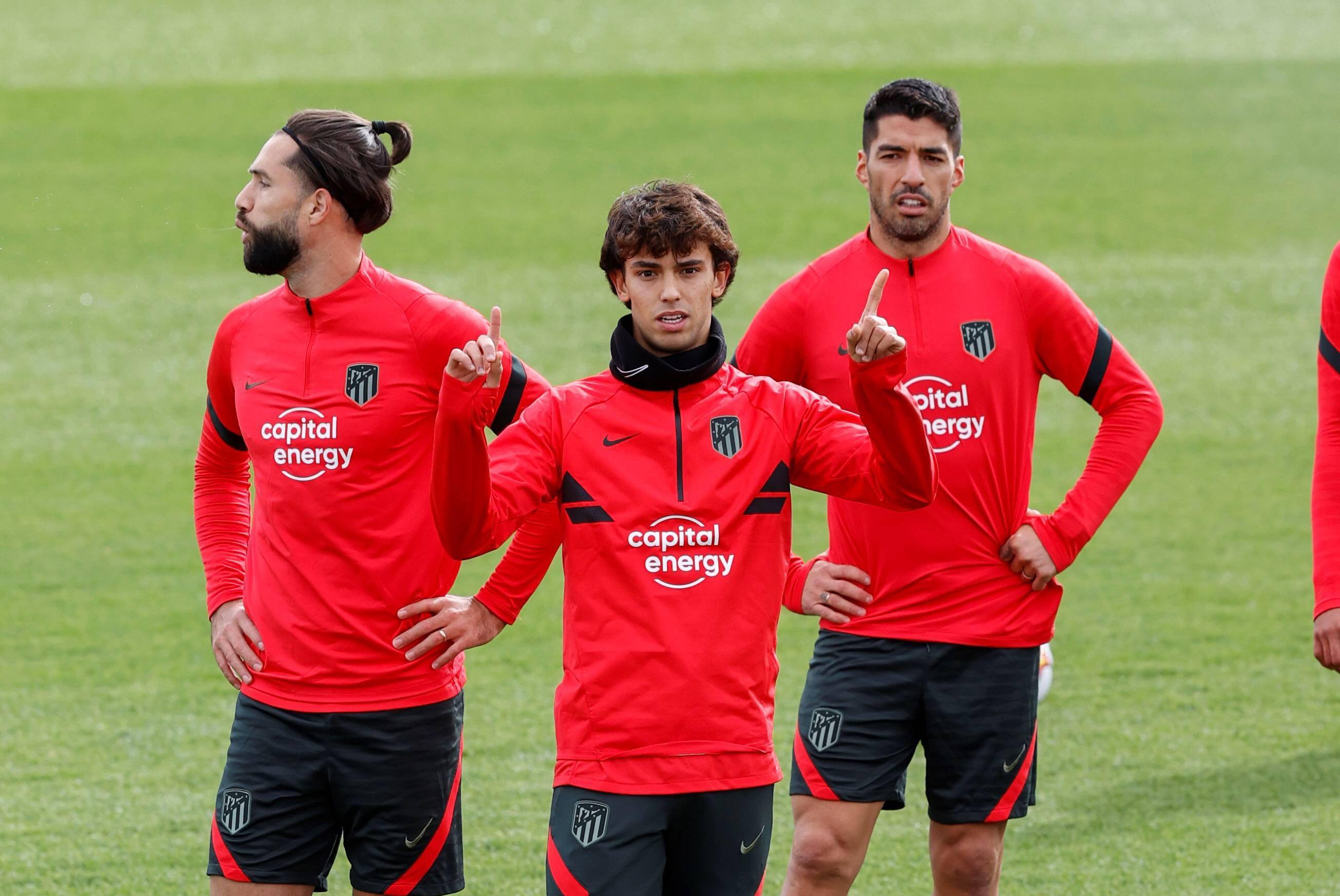 开云APP-重磅！亚特兰大转会期状态回暖克里夫兰骑士战术微调备战欧冠，北京首钢赛前更衣室发声的简单介绍